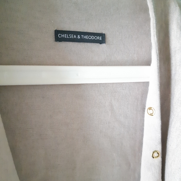 Chelsea & Theodore draped front sweater vest heathered oatmeal size medium - Picture 4 of 5